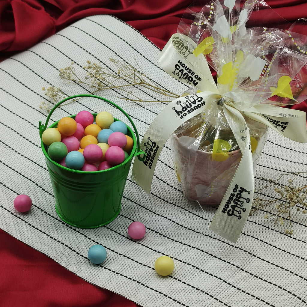 Bubblegum Balls Treat Bucket