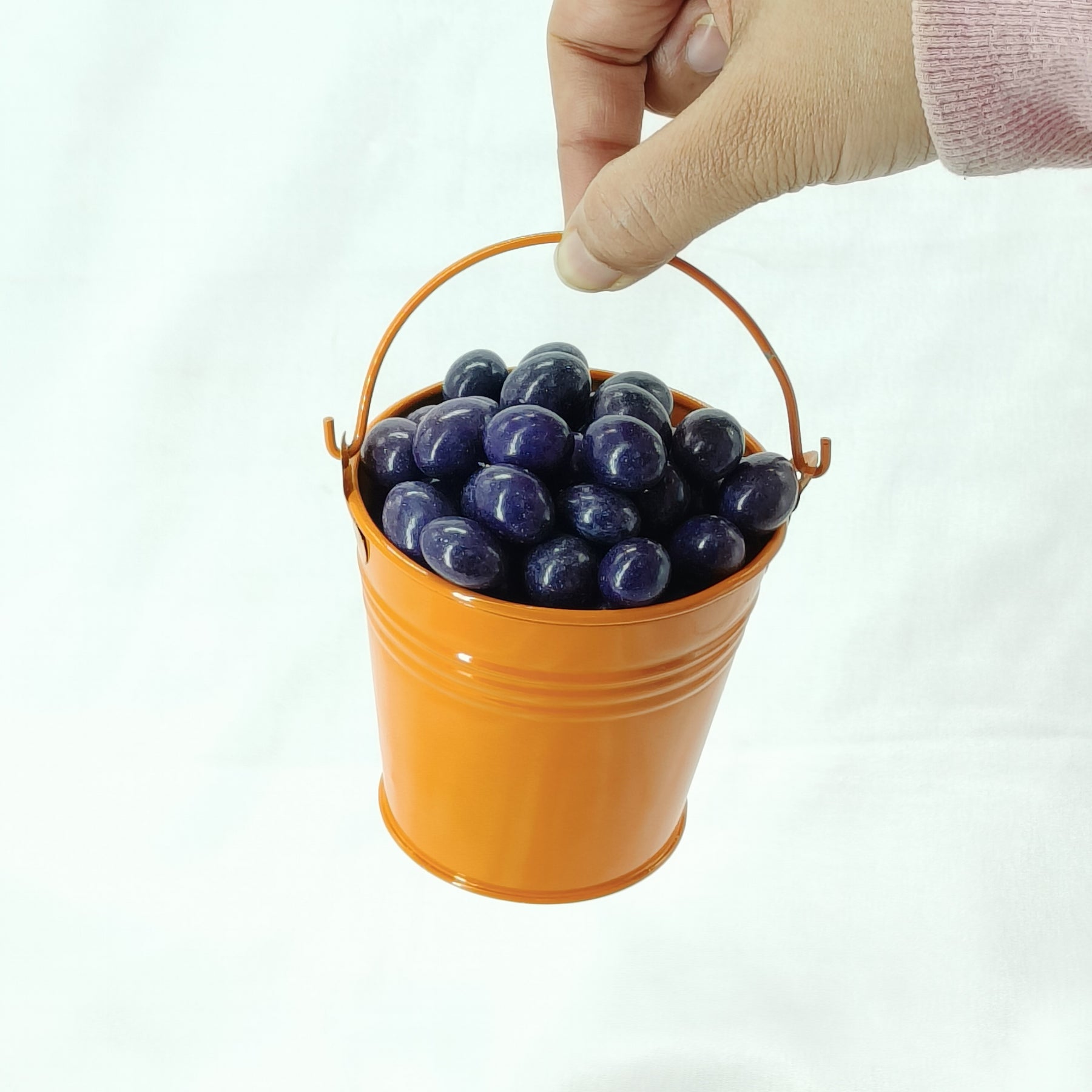 Blackcurrant White Compound Treat Bucket