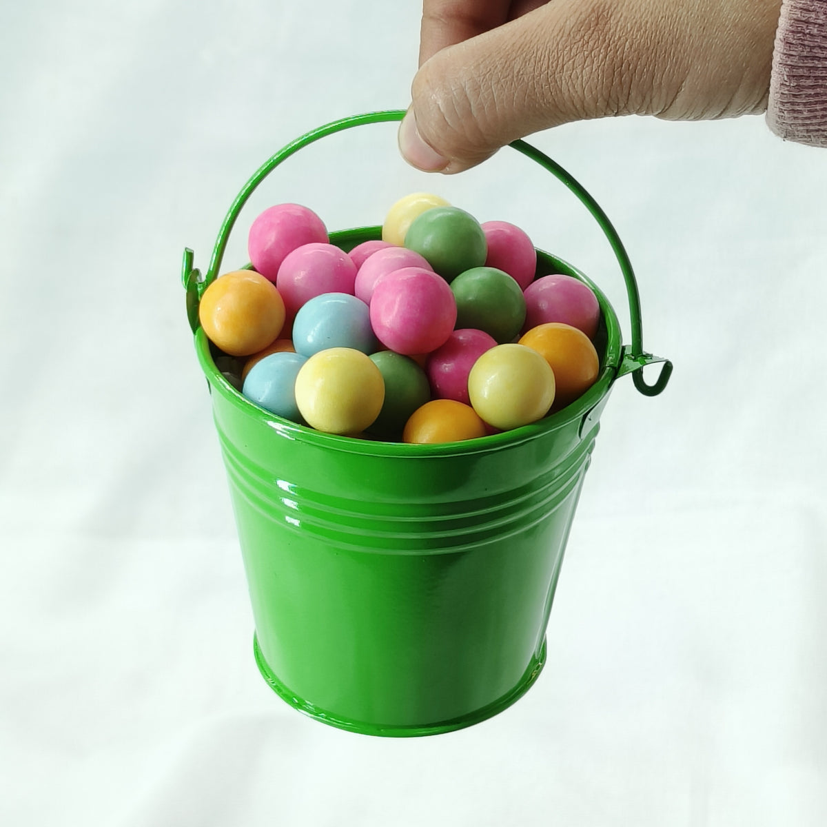 Bubblegum Balls Treat Bucket